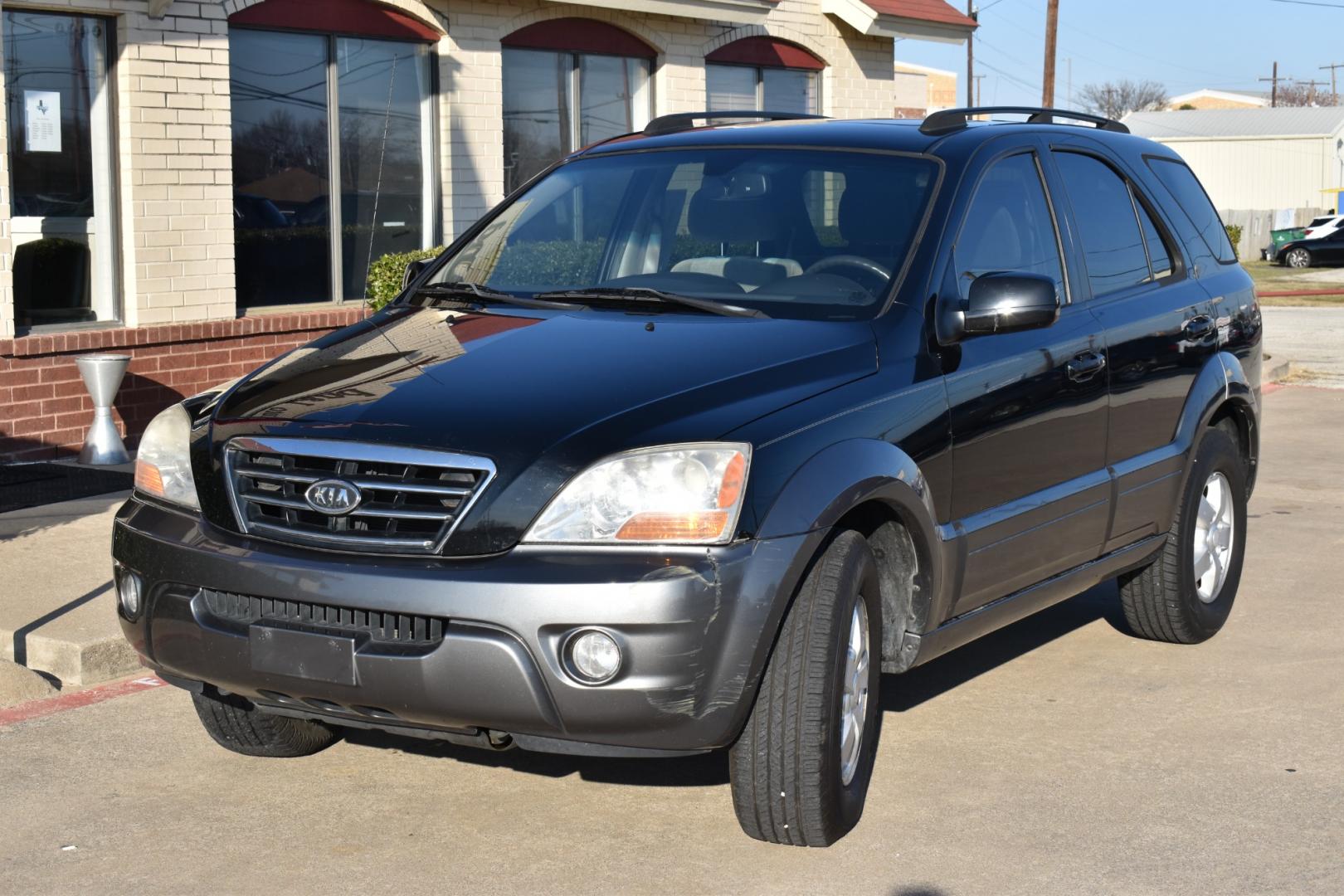 2008 Black /Gray Kia Sorento Base (KNDJD736985) with an V6 3.81 engine, 5 SPEED AUTOMATIC transmission, located at 5925 E. BELKNAP ST., HALTOM CITY, TX, 76117, (817) 834-4222, 32.803799, -97.259003 - When considering buying a used car like the 2008 Kia Sorento, there are several factors to take into account. Here are some potential reasons why you might consider purchasing this model: Affordability: The 2008 Kia Sorento is likely to be more affordable compared to newer SUVs. If you're on a bu - Photo#1